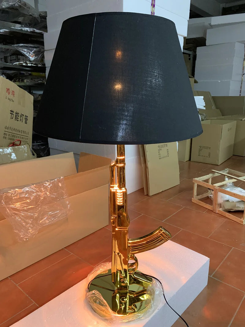 Modern lounge AK47 Gold Silver 18K Gun Floor Lamps for living Bed Table Light Home decor Bedroom Lamp Bedside Lamp