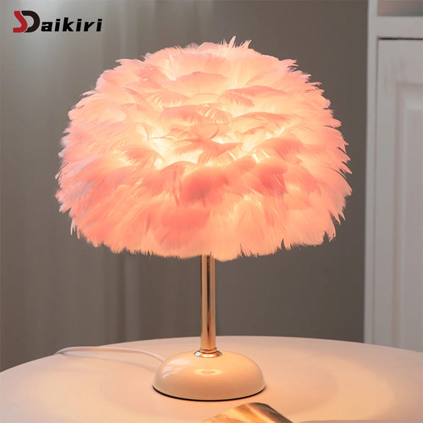 Table Lamp With Feathers Ceramic Table Lamp LED Night Light ins Girl Heart Bedside Lamp Modern Wedding Decoration Festive Gift